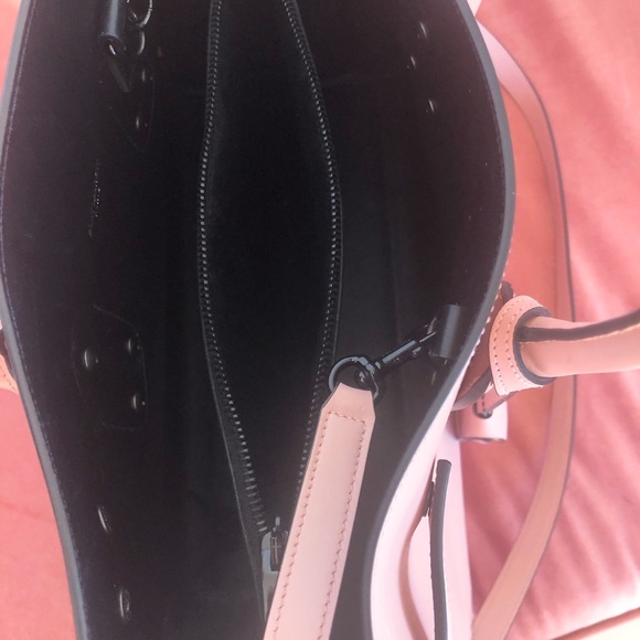 Authentic Saint Laurent Small Sac de Jour - Picture 3 of 5